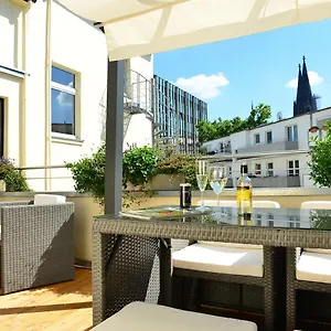 https://domstern-hotel.topcolognehotels.com